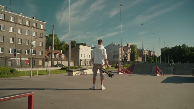 智云 Weebill 3 品牌广告