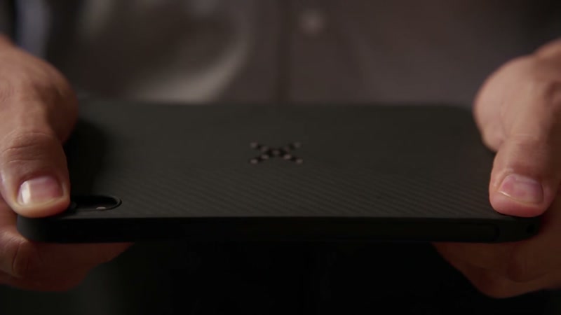 Pitaka iPad mini 鲨鱼拍摄制作